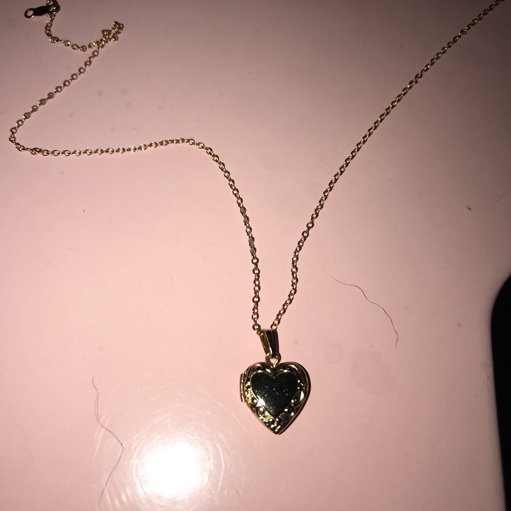 18k solid gold heart locket